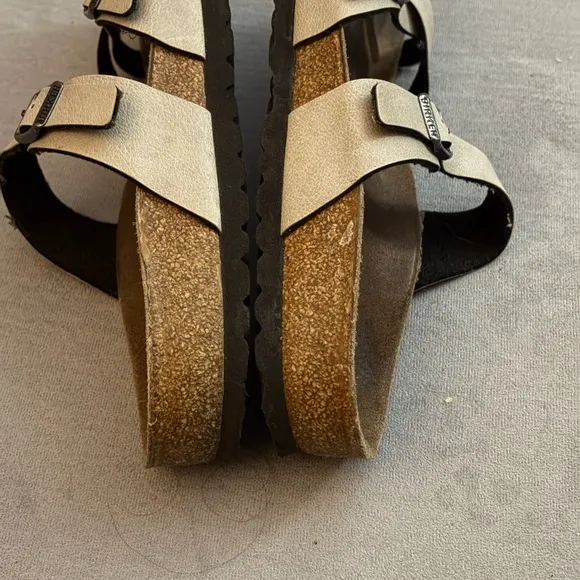 Birkenstock Beige Sandals