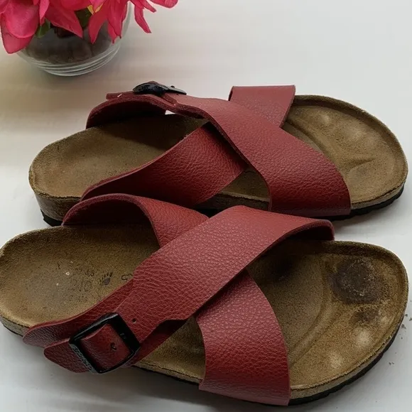 Birkenstock Birki’s Red Criss Cross Sandals Sz 6. BKS0267