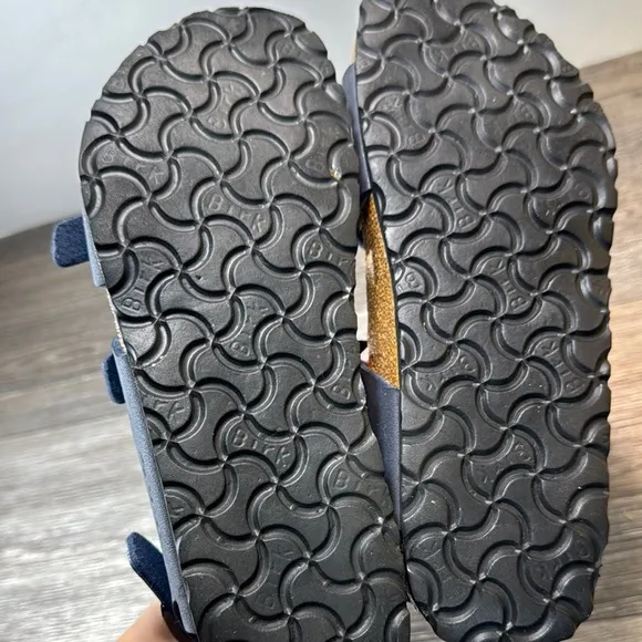 Birkenstock blue navy Strappy Sandals woman’s size 38 (b77)