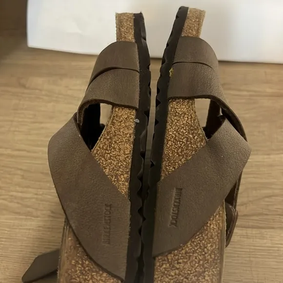 Birkenstock Brown Double Strap Sandals sz L 10