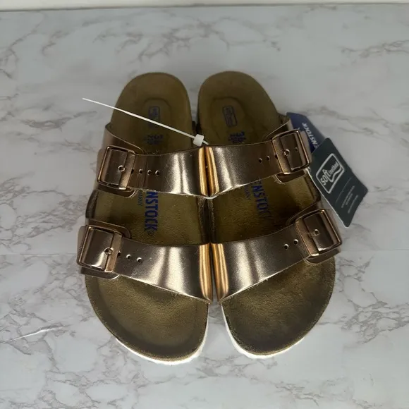 Birkenstock Brown Sandals with Adjustable Straps | 5.5