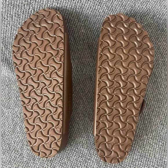 Birkenstock Copper Metallic Sandals with Adjustable Straps- NWOT. M8/L10
