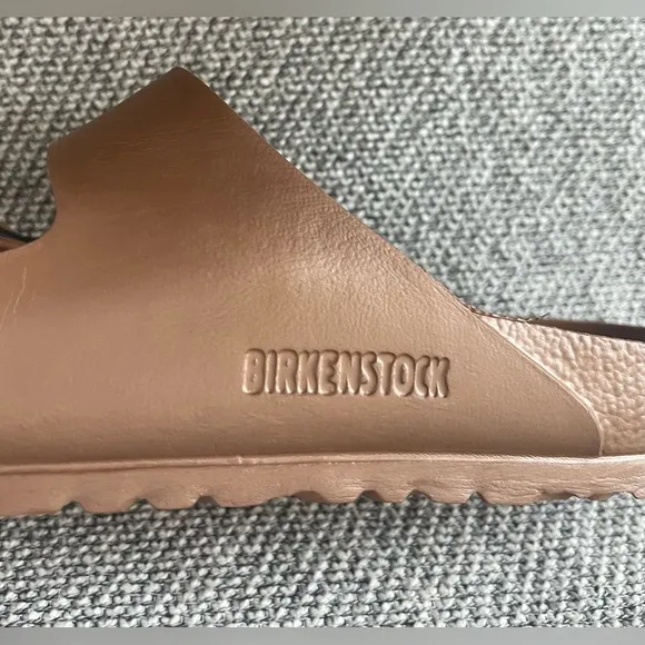 Birkenstock Copper Metallic Sandals with Adjustable Straps- NWOT. M8/L10