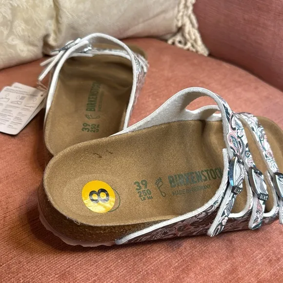 Birkenstock Florida Fresh Vegan Flower sandals, size 8 women (39euro) NWT