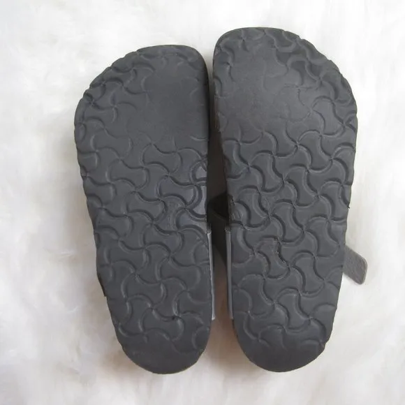Birkenstock Gizeh Birko-Flor Metallic Leather T-Strap Sandals Silver 38