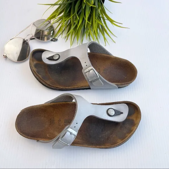 Birkenstock Gizeh Birko-Flor Silver sandals 3.5