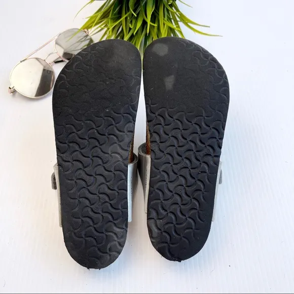 Birkenstock Gizeh Birko-Flor Silver sandals 3.5