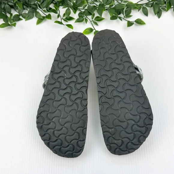 Birkenstock Gizeh Sandals Silver