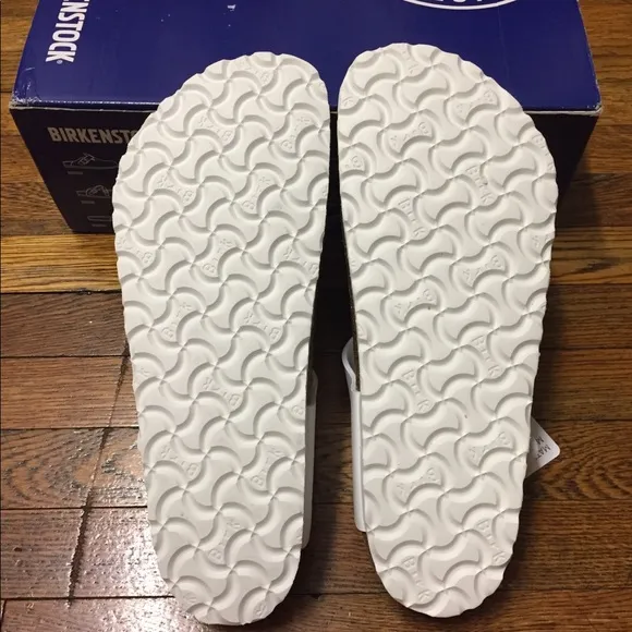 Birkenstock Gizeh Sandals - White