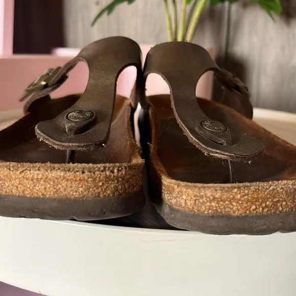 Birkenstock Gizeh sandals