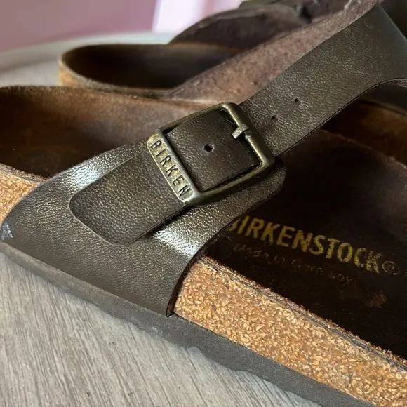 Birkenstock Gizeh sandals