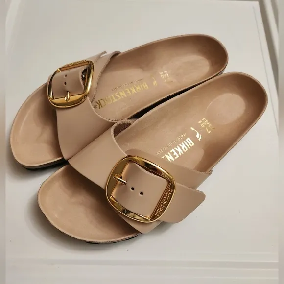 BIRKENSTOCK MARID BIG GOLD BUCKLE NATURAL SHINE LEATHER SLIDE SANDAL SIZE 6