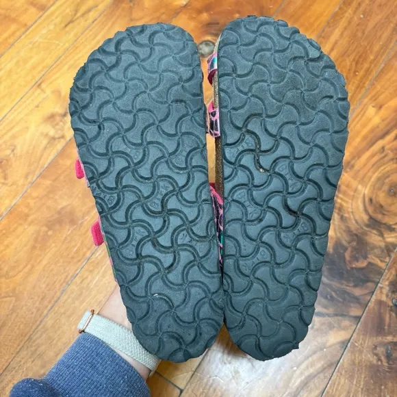 Birkenstock Mayari Gator Gleam Raspberry Pink Toe-Loops Sandals 38 7.5