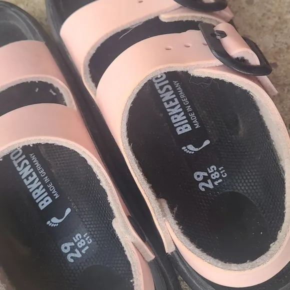 Birkenstock Mogami Pink Sandals Sz 11