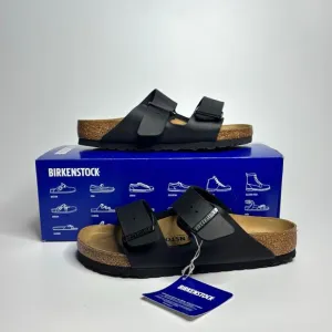 Birkenstock Unisex Arizona Two Strap Sandals in Black