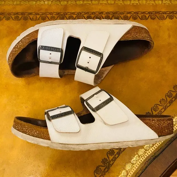 Birkenstock White Classic Arizona Slide Sandals with White Bottoms Size 38