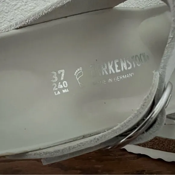 Birkenstock White Gizeh Big Buckle Sandals 37 7