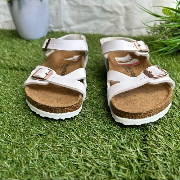 Birkenstock white Rio Kids White Sandals size 33 Us 2 brand new