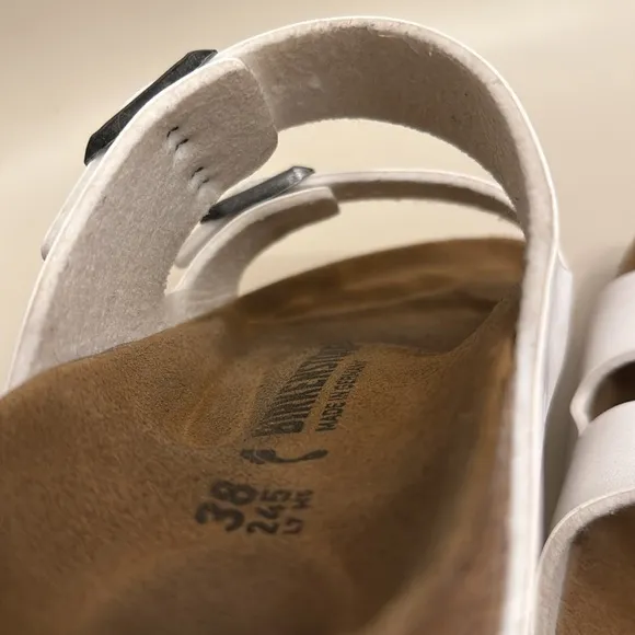 Birkenstock Women's Arizona Birko-Flo White Birko-Flor Sandals