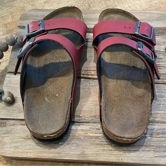Birkenstock Women’s Size (See pics for measurements) Red‎ Arizona Sandals