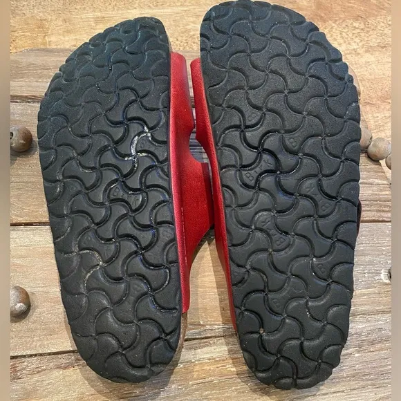 Birkenstock Women’s Size (See pics for measurements) Red‎ Arizona Sandals