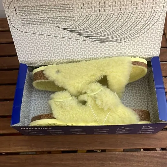 Birkenstock Arizona Big Buckle Shearling Sandals Yellow EU 40/US Women 9/UK 7