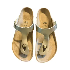 Birkenstocks Women’s size 6 NEW
