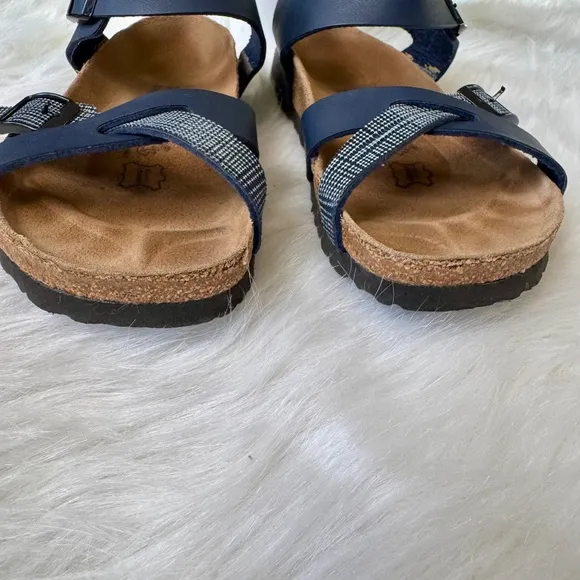 Birki's By Birkenstock Women Lillie Criss Cross Navy Plaid Strappy Sandals Size6