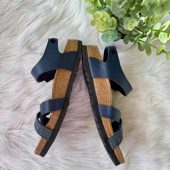 Birki's By Birkenstock Women Lillie Criss Cross Navy Plaid Strappy Sandals Size6
