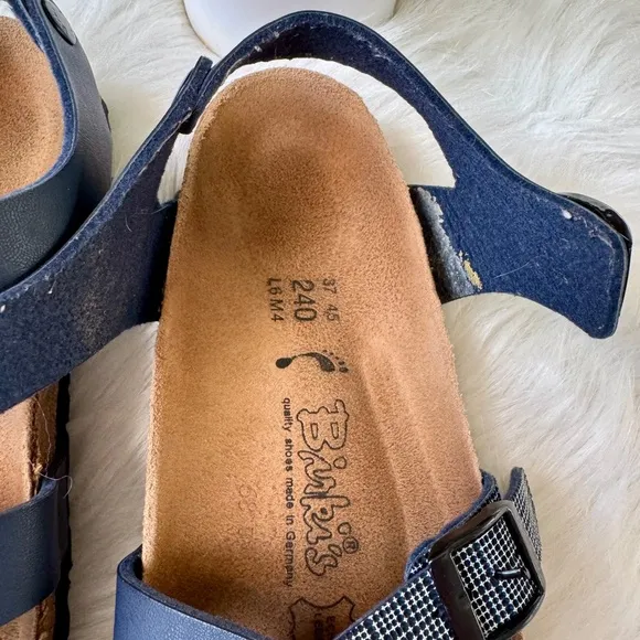 Birki's By Birkenstock Women Lillie Criss Cross Navy Plaid Strappy Sandals Size6
