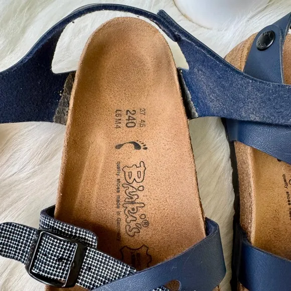 Birki's By Birkenstock Women Lillie Criss Cross Navy Plaid Strappy Sandals Size6