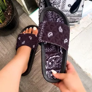 Black Bandana Pool Slide Sandal