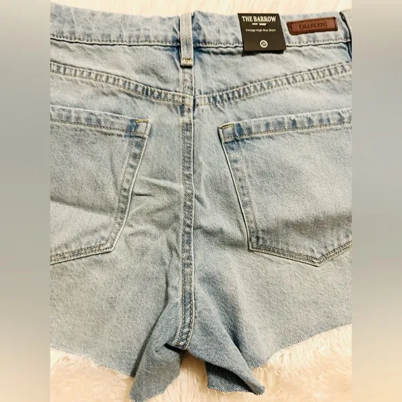 Blank NYC The Barrow Read My Lips High Rise Shorts