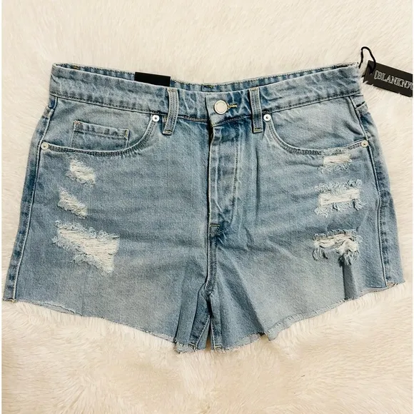 Blank NYC The Barrow Read My Lips High Rise Shorts