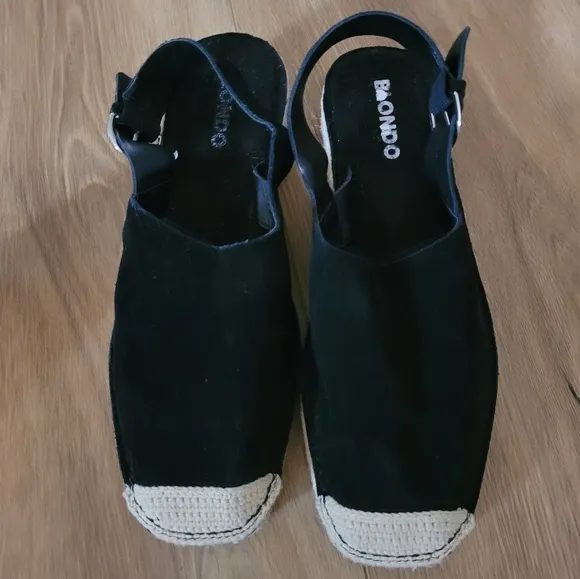 Blondo Hiliani Black Espadrille Slingback Flats NWOT