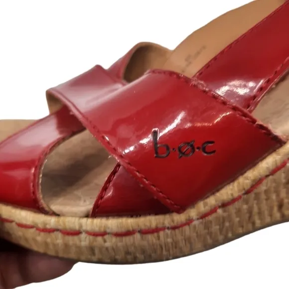 B.O.C Born Slingback Fire Engine Red Patent Leather Wedge 10 Women's Sandals