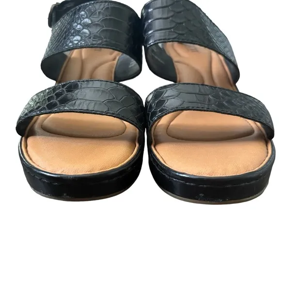BORN Black Atzel Embossed Snakeskin Print Leather Block Heel Sandals 9