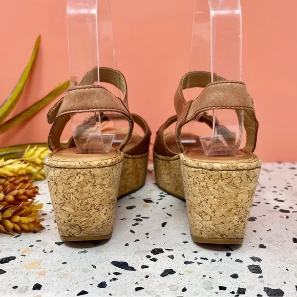 BORN Buckle Front Tan Women’s Wedge Cork Ankle Strap Sandals Sz 6