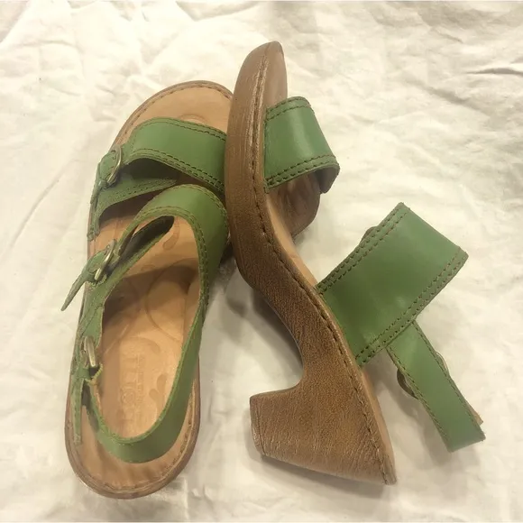 Born Green Leather Sandals w/3” Heel, Size 8 (SB)