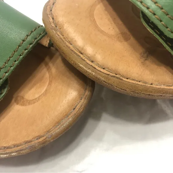 Born Green Leather Sandals w/3” Heel, Size 8 (SB)