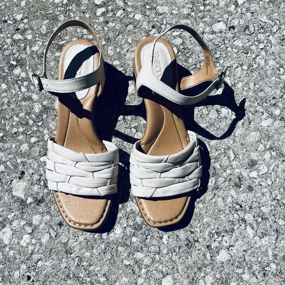 Born Leather Sandals Block Heel Soft Italian Leather Size 11