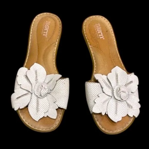 BORN MIA White Leather Flower Sandal Shoe Flat   Sz 6