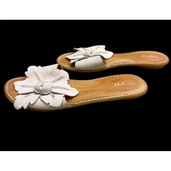 BORN MIA White Leather Flower Sandal Shoe Flat   Sz 6