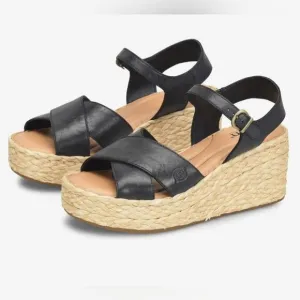 Born, Moriah sandals in black hand finished leather. NIB-Size 8