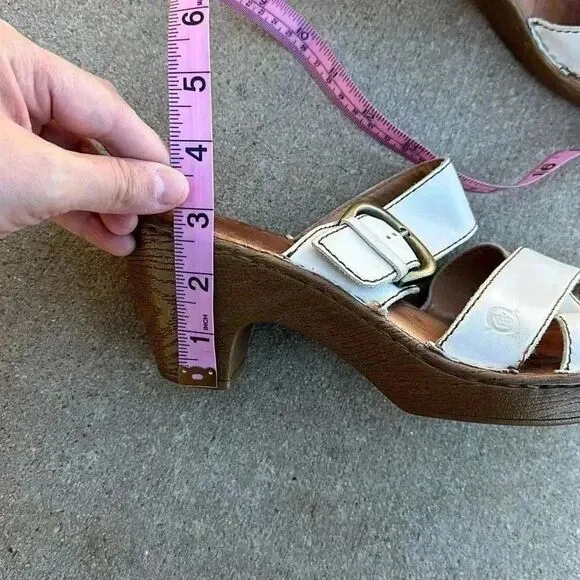 Born Salina Leather Slip on Sandals W/Adjustable Buckles Women’s Sz 9