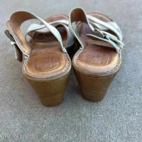 Born Salina Leather Slip on Sandals W/Adjustable Buckles Women’s Sz 9