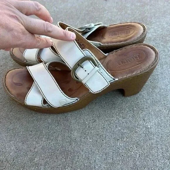Born Salina Leather Slip on Sandals W/Adjustable Buckles Women’s Sz 9