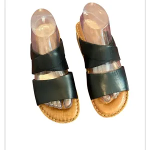 Born Women's Luna  Comfort  Slide Sandals Black Size 9