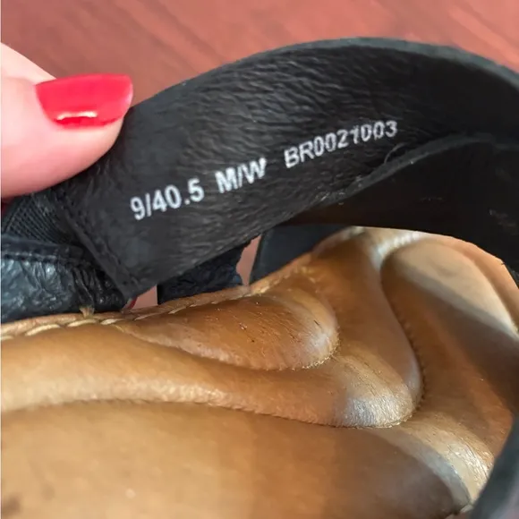 Born Women's Luna  Comfort  Slide Sandals Black Size 9