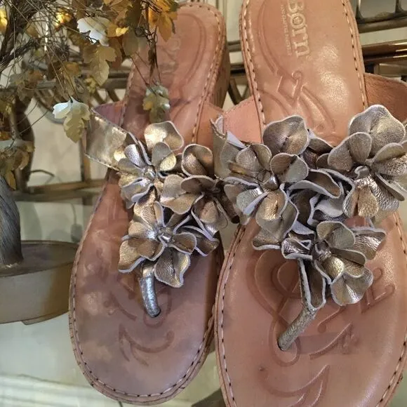 Born Gold Metallic Sandals